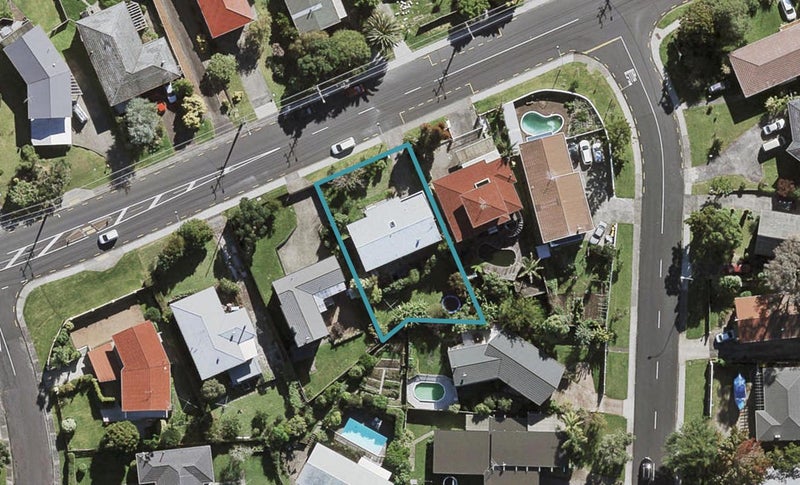 147 Coronation Road, Hillcrest, Auckland - Carousel 1