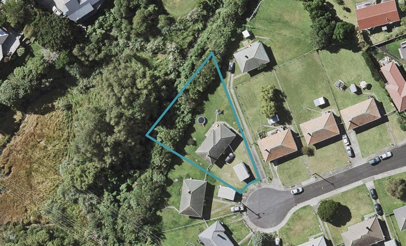 29 Corrella Road, Belmont, Auckland - Carousel 1