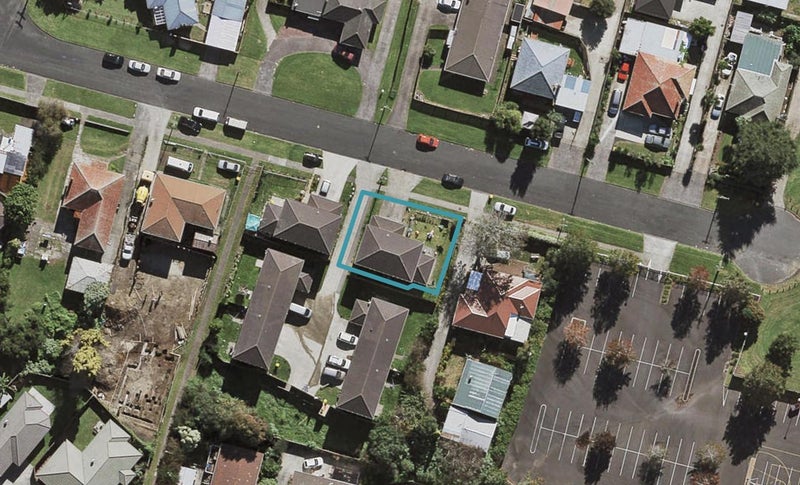 9 Gordon Road, Papatoetoe, Auckland - Carousel 1