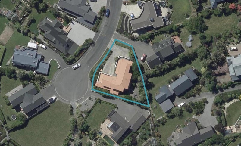 11 Somerton Rise, Westmorland, Christchurch - Carousel 1