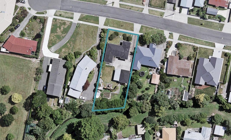 20 Golding Road, Taradale, Napier - Carousel 1