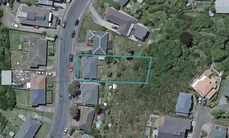 7 Ahuriri Street, Strathmore Park, Wellington - Carousel 1