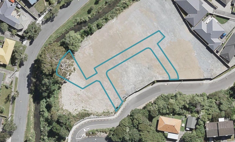 13 Glen Evans Crescent, Fairfield, Lower Hutt - Carousel 1