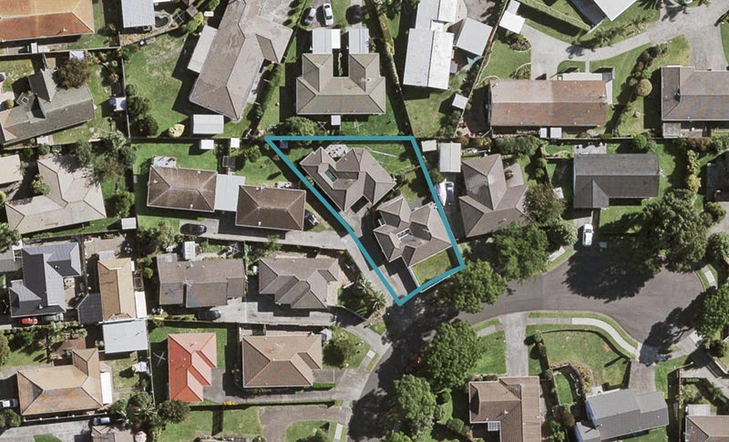 1/20 Ross Martin Court, Conifer Grove, Takanini - Carousel 1