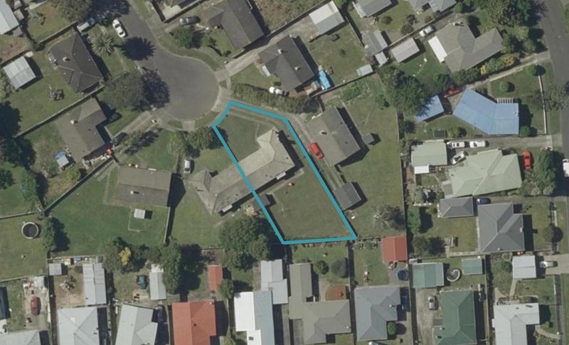 6 Heath Place, Awapuni, Palmerston North - Carousel 1