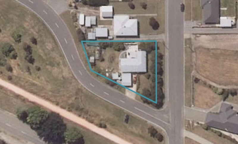 9 Gordon Street, Weston, Oamaru - Carousel 1