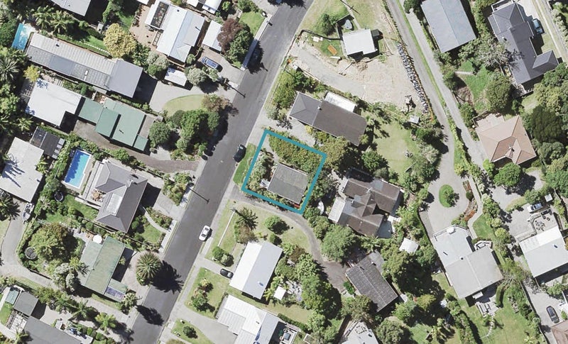 6/38 Matipo Road, Mairangi Bay, Auckland - Carousel 1