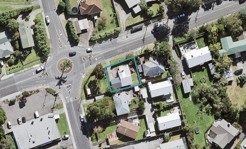 215B Beach Haven Road, Beach Haven, Auckland - Carousel 1