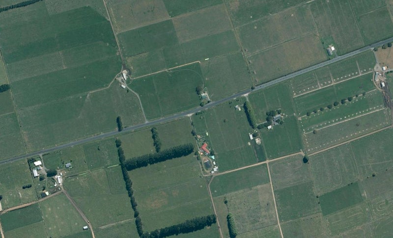 1094 State Highway 25, Thames - Carousel 1