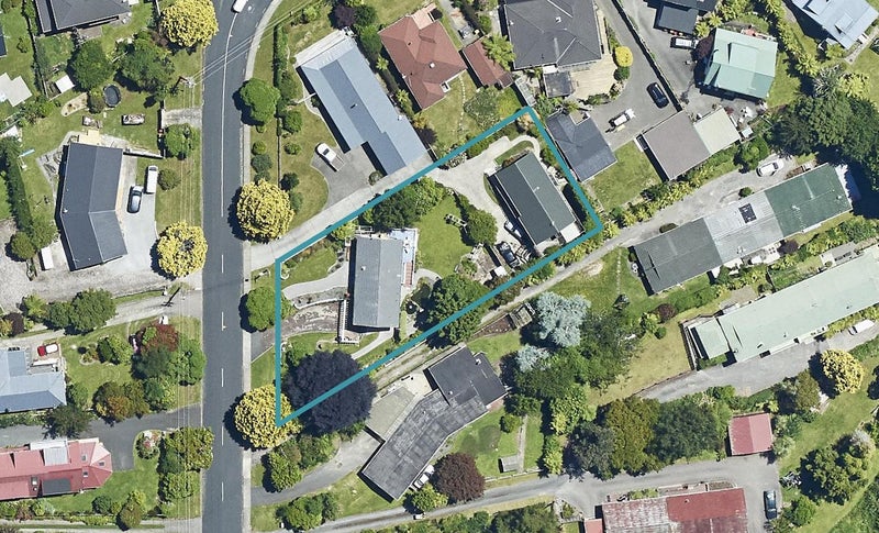 82A Grand Vue Road, Kawaha Point, Rotorua - Carousel 1