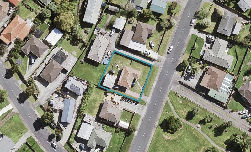 71 Hindmarsh Street, Henderson, Auckland - Carousel 1