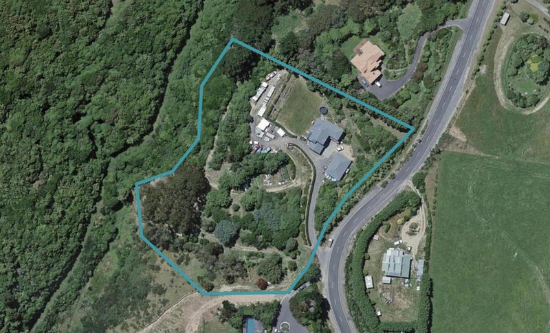33 Woodburn Drive, Takapu Valley, Wellington - Carousel 1