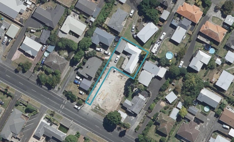 3/160 Rimu Street, Maeroa, Hamilton - Carousel 1