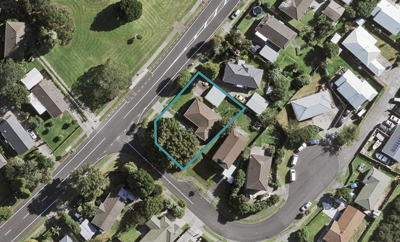 37 Hyperion Drive, Randwick Park, Auckland - Carousel 1