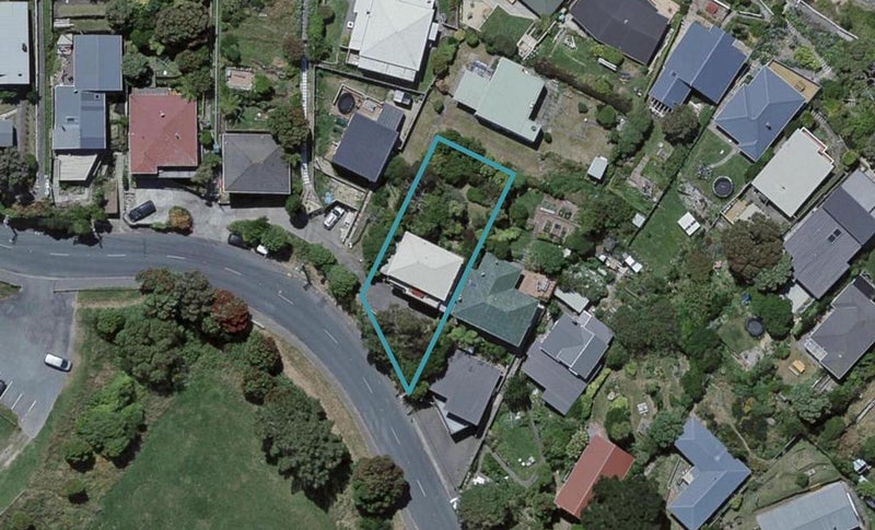 35 Houghton Bay Road, Houghton Bay, Wellington - Carousel 1