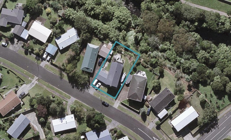 8 Salcombe Terrace, Welbourn, New Plymouth - Carousel 1