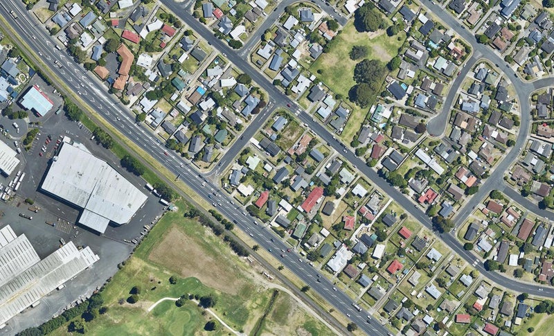 4 Spur Avenue, Mount Maunganui, Mount Maunganui - Carousel 1