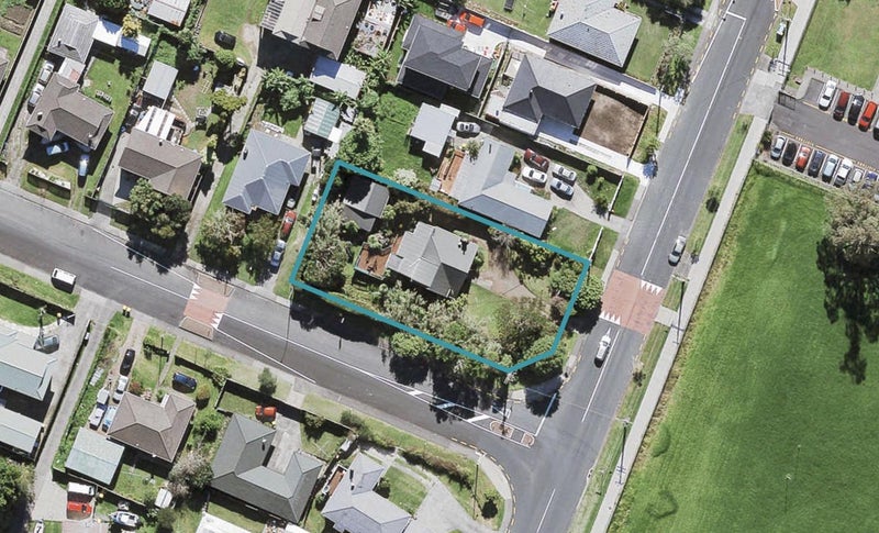 34 Archibald Road, Kelston, Auckland - Carousel 1
