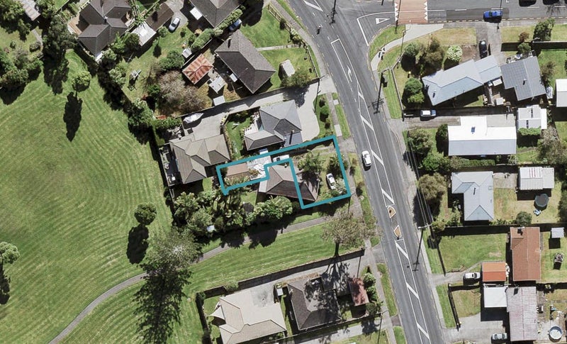 654A Te Atatu Road, Te Atatu Peninsula, Auckland - Carousel 1