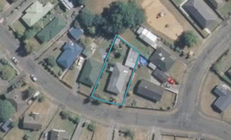 11 Collins Street, Netherby, Ashburton - Carousel 1