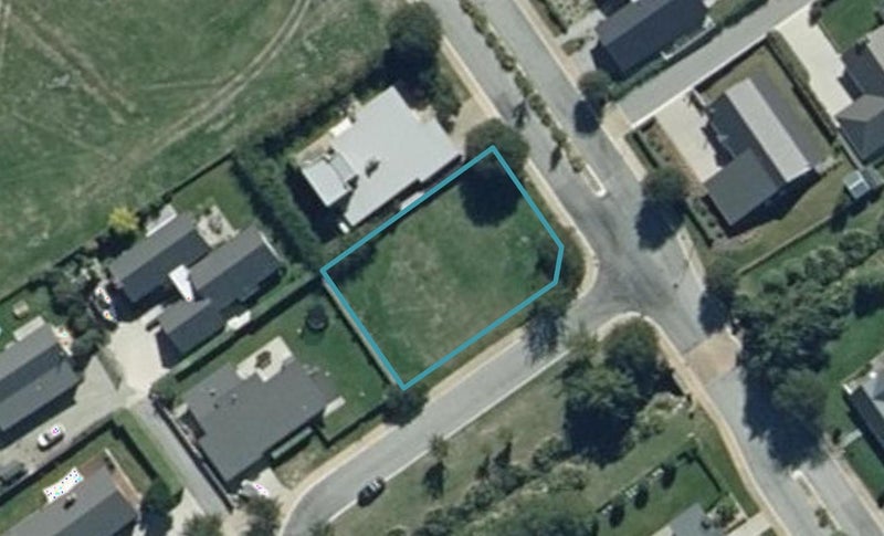 14 Old Station Avenue, Wānaka - Carousel 1