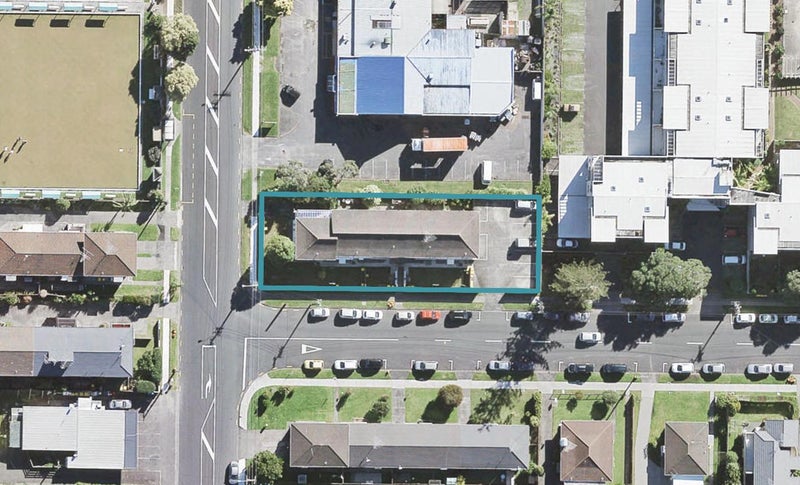 8/773 Beach Road, Browns Bay, Auckland - Carousel 1