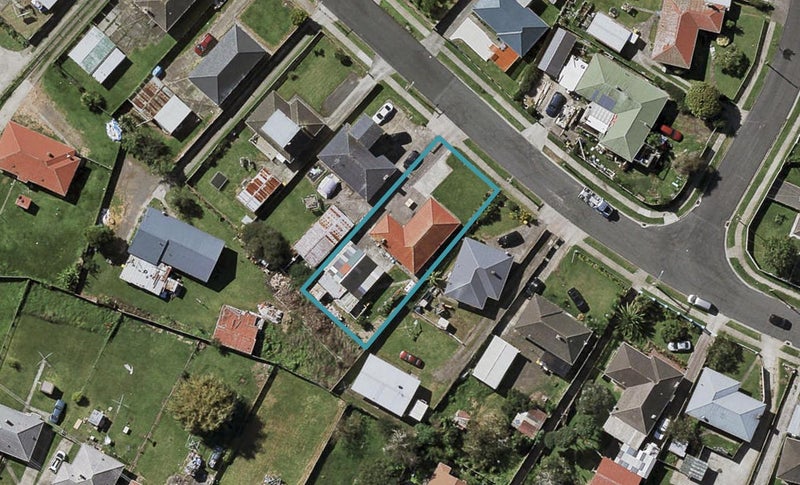 18 Fisher Crescent, Otara, Auckland - Carousel 1