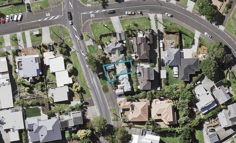 3/42 Patteson Avenue, Mission Bay, Auckland - Carousel 1