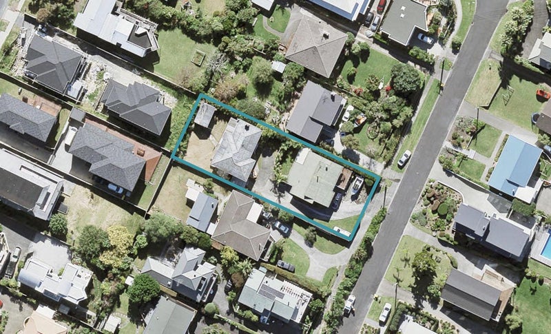 2/94 Hebron Road, Waiake, Auckland - Carousel 1