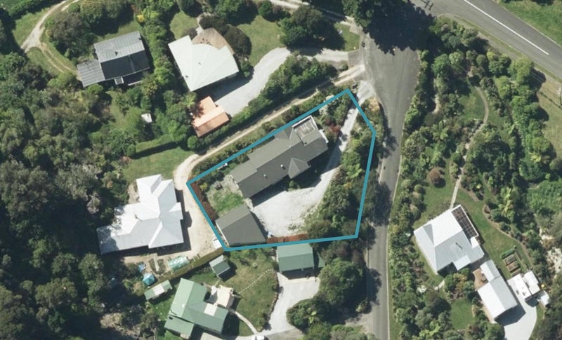 10 Haile Lane, Takaka - Carousel 1