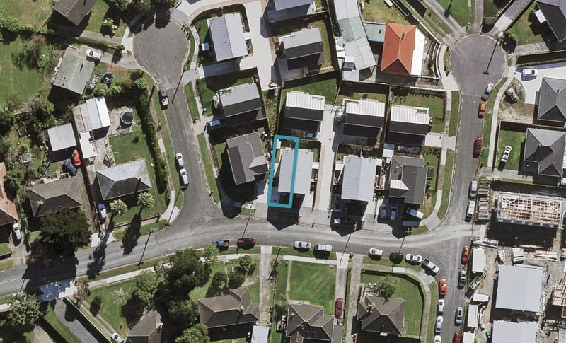 24 Ronaki Road, Otahuhu, Auckland - Carousel 1