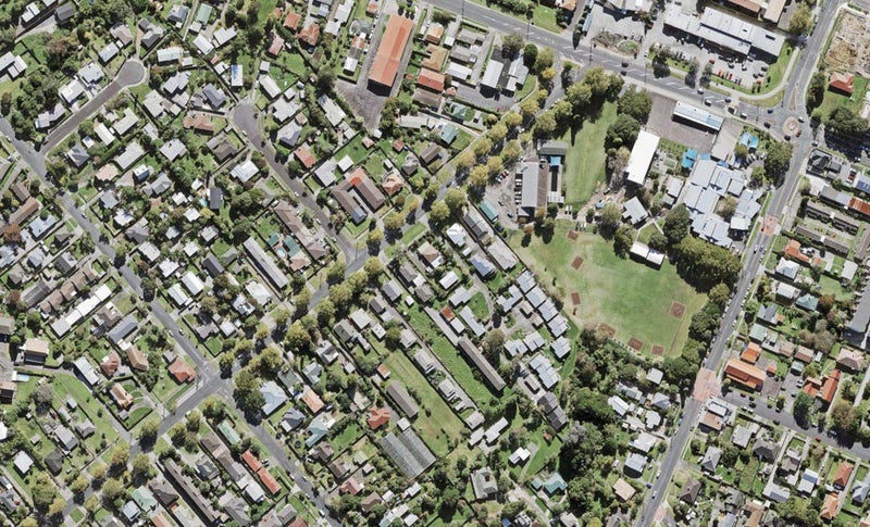 1/16 Seabrook Avenue, New Lynn, Auckland - Carousel 1