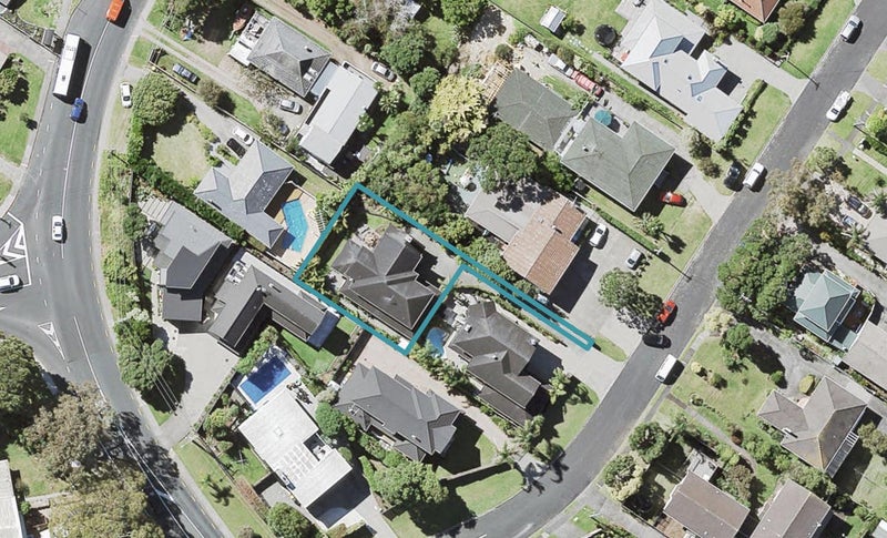 4A Folkestone Street, Murrays Bay, Auckland - Carousel 1