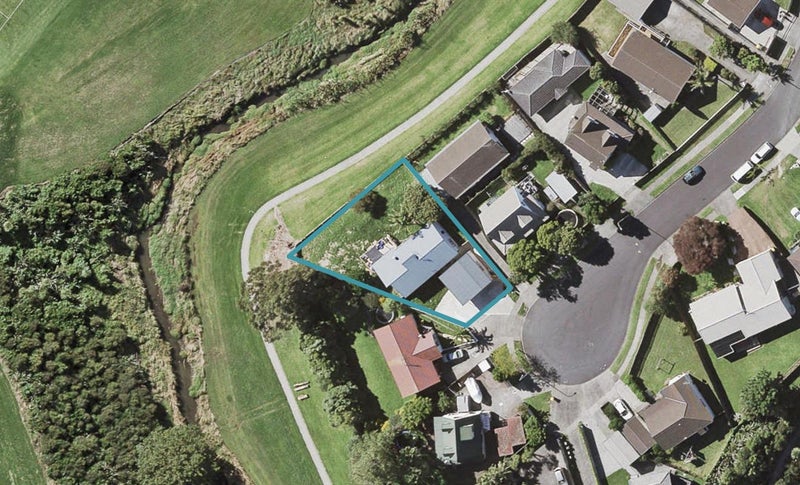 52 De Quincey Terrace, Highland Park, Auckland - Carousel 1