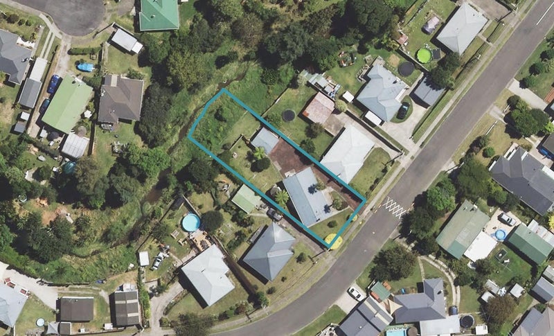 9 Riperata Street, Riverdale, Gisborne - Carousel 1