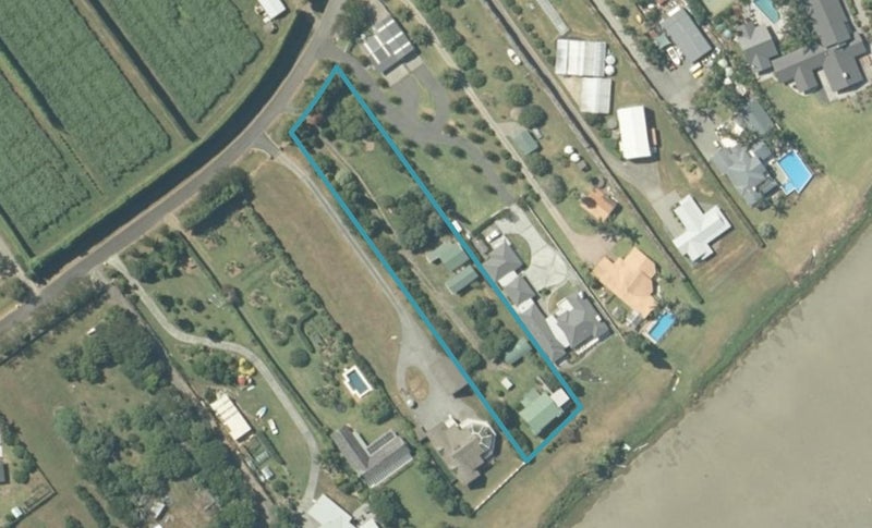 24 Aileen Place, Whangamatā - Carousel 1
