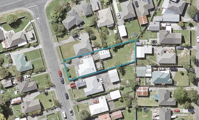 5 Heath Street, Wainuiomata, Lower Hutt - Carousel 1