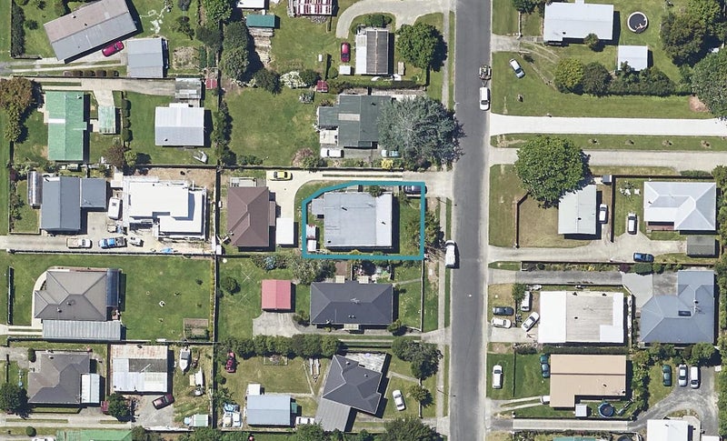 11 Clive Road, Katikati, Katikati - Carousel 1