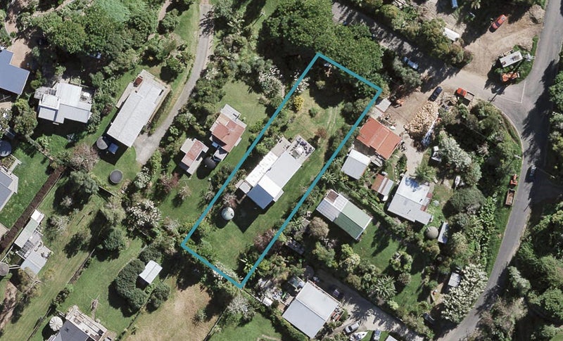 13 Kuaka Road, Oneroa, Waiheke Island - Carousel 1