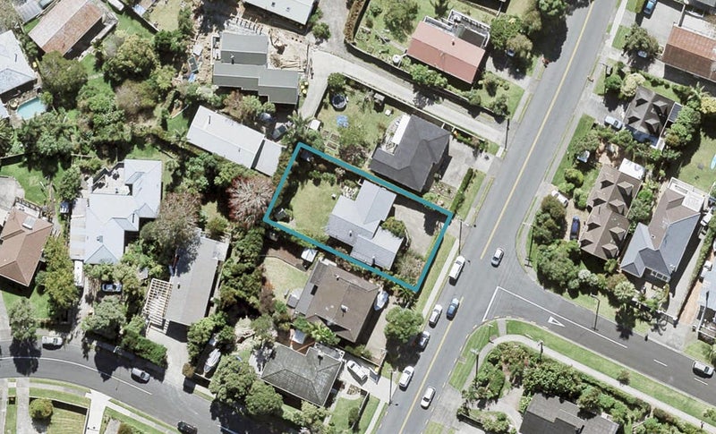 88 Deep Creek Road, Torbay, Auckland - Carousel 1