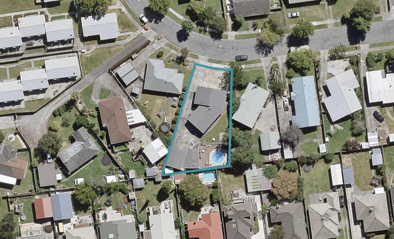 13 Bonnie Glen Crescent, Ebdentown, Upper Hutt - Carousel 1