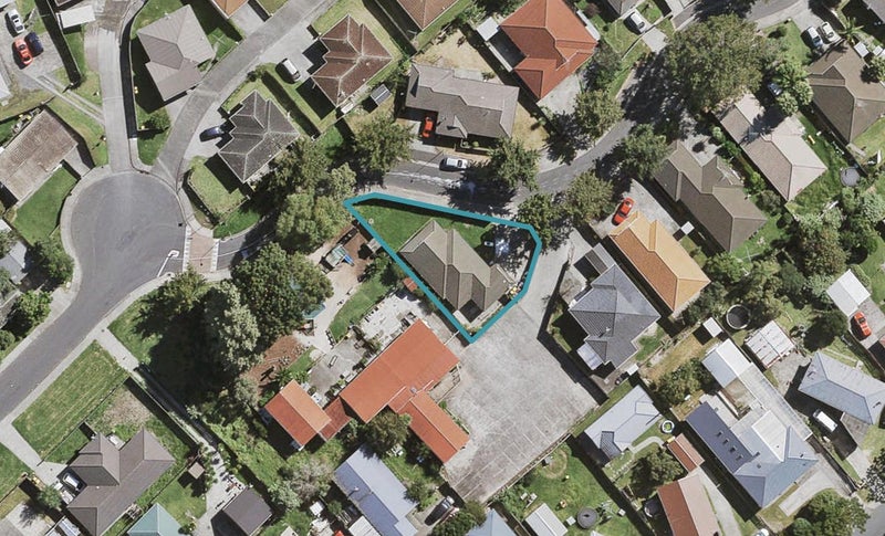 3 Clover Drive, Henderson, Auckland - Carousel 1