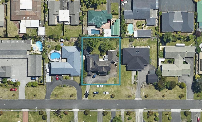 12 Peace Street, Fenton Park, Rotorua - Carousel 1