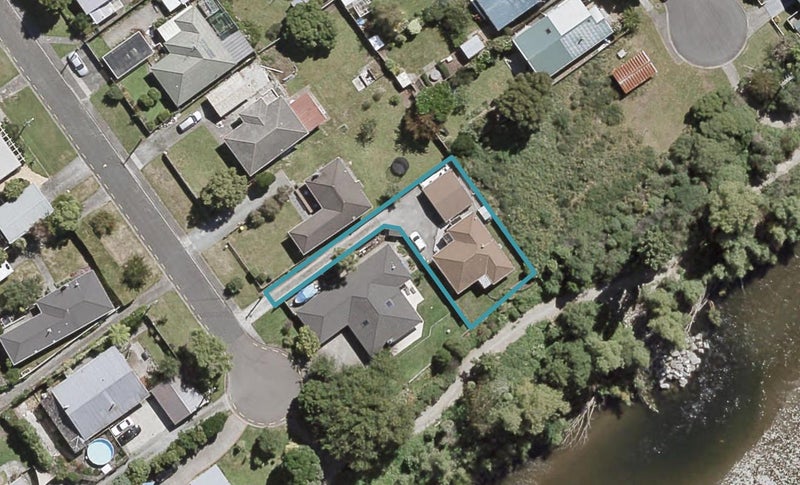 9 Edwin Street, Belmont, Lower Hutt - Carousel 1