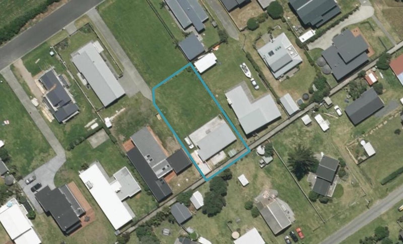 20 Galbraith Street, Matapouri, Whangārei - Carousel 1