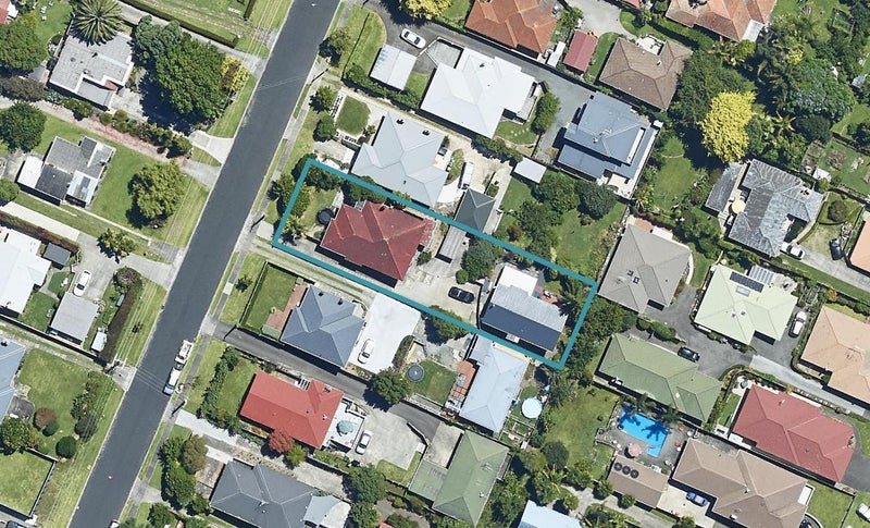 15 Judea Road, Judea, Tauranga - Carousel 1