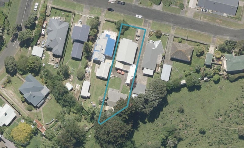 8 Toro Street, Durie Hill, Whanganui - Carousel 1