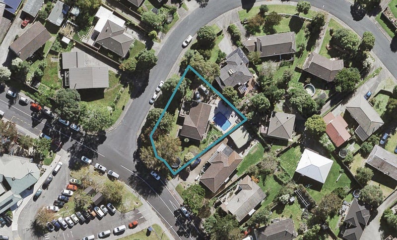 1 Glastron Place, Bayview, Auckland - Carousel 1