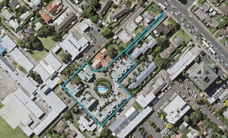 14/52 Taharoto Road, Takapuna, Auckland - Carousel 1