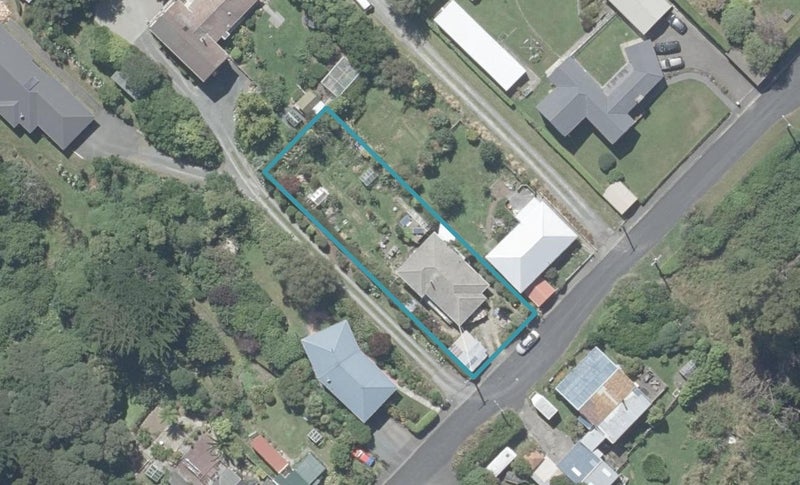 18 Downes Road, Roseneath, Port Chalmers - Carousel 1